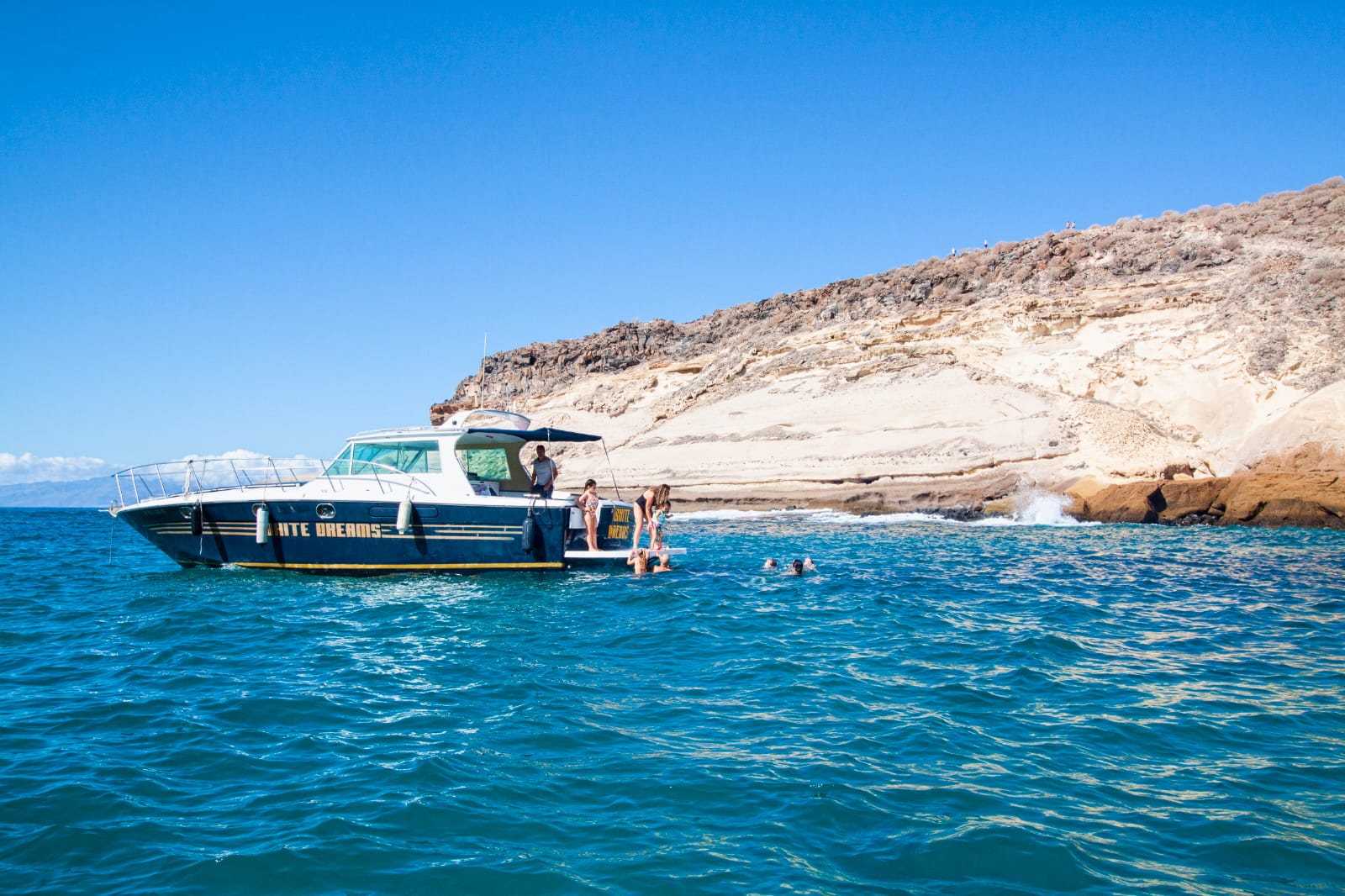 Výlet lodí za delfíny a kytovci na 3 hodiny